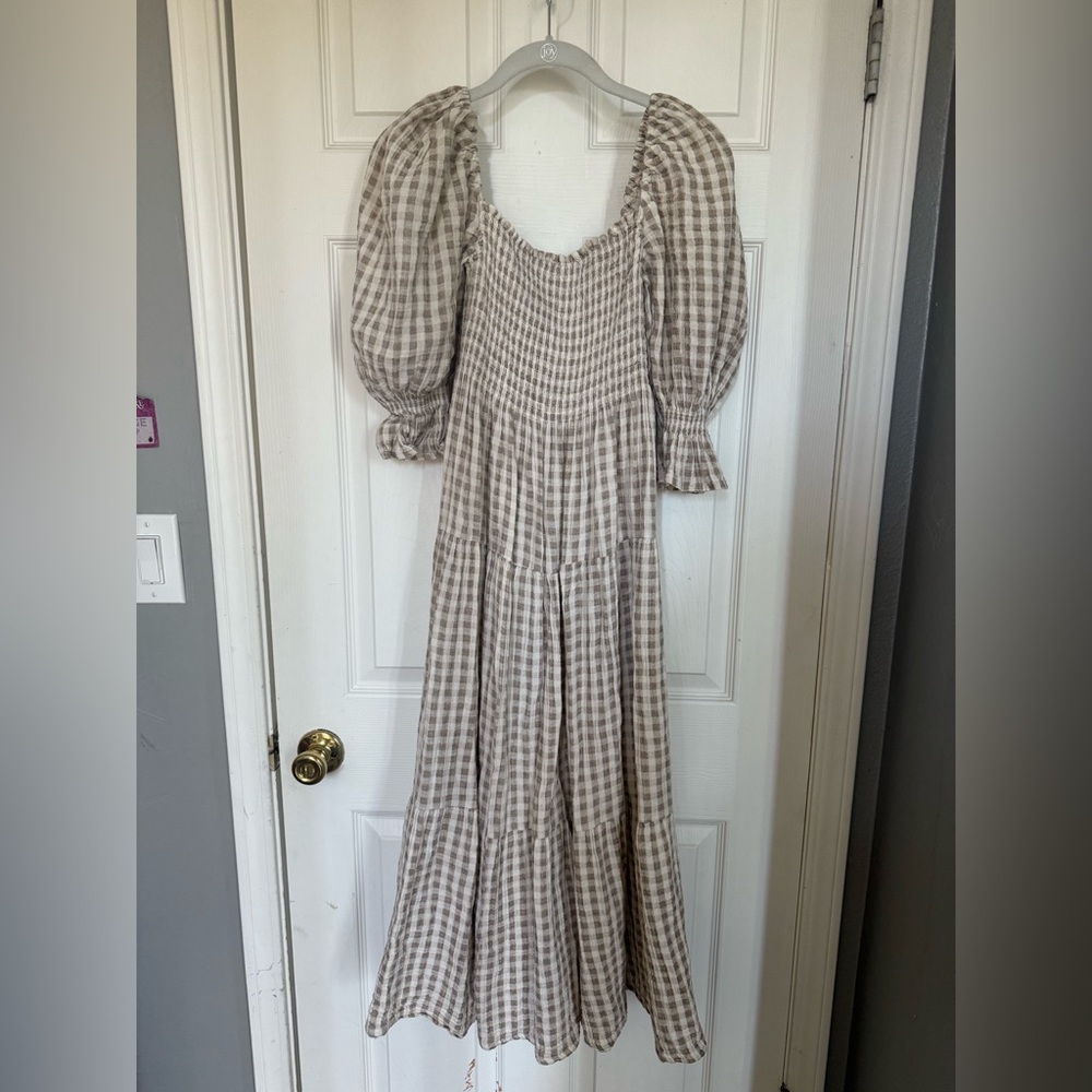 Elegant Checkered Maxi Dress